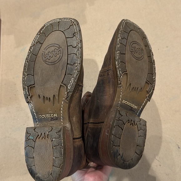 Double H Brown Leather Cowboy Boots with Embroidered Design - Picture 6 of 6